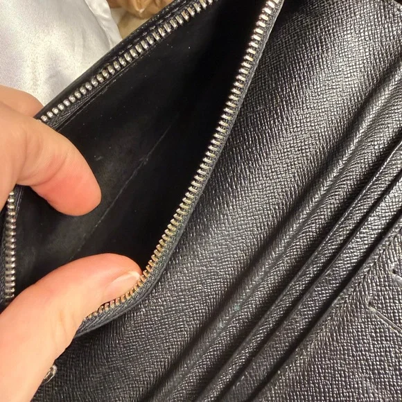 Graphite LV Damier Long Wallet - Picture 7 of 10
